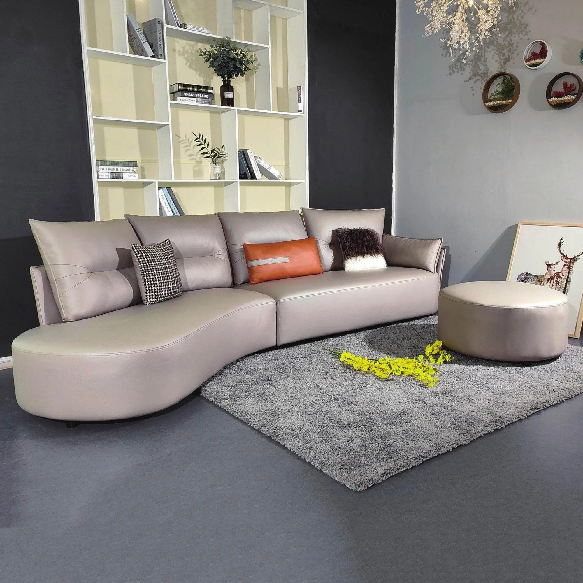 Alessare Leathaire Sofa